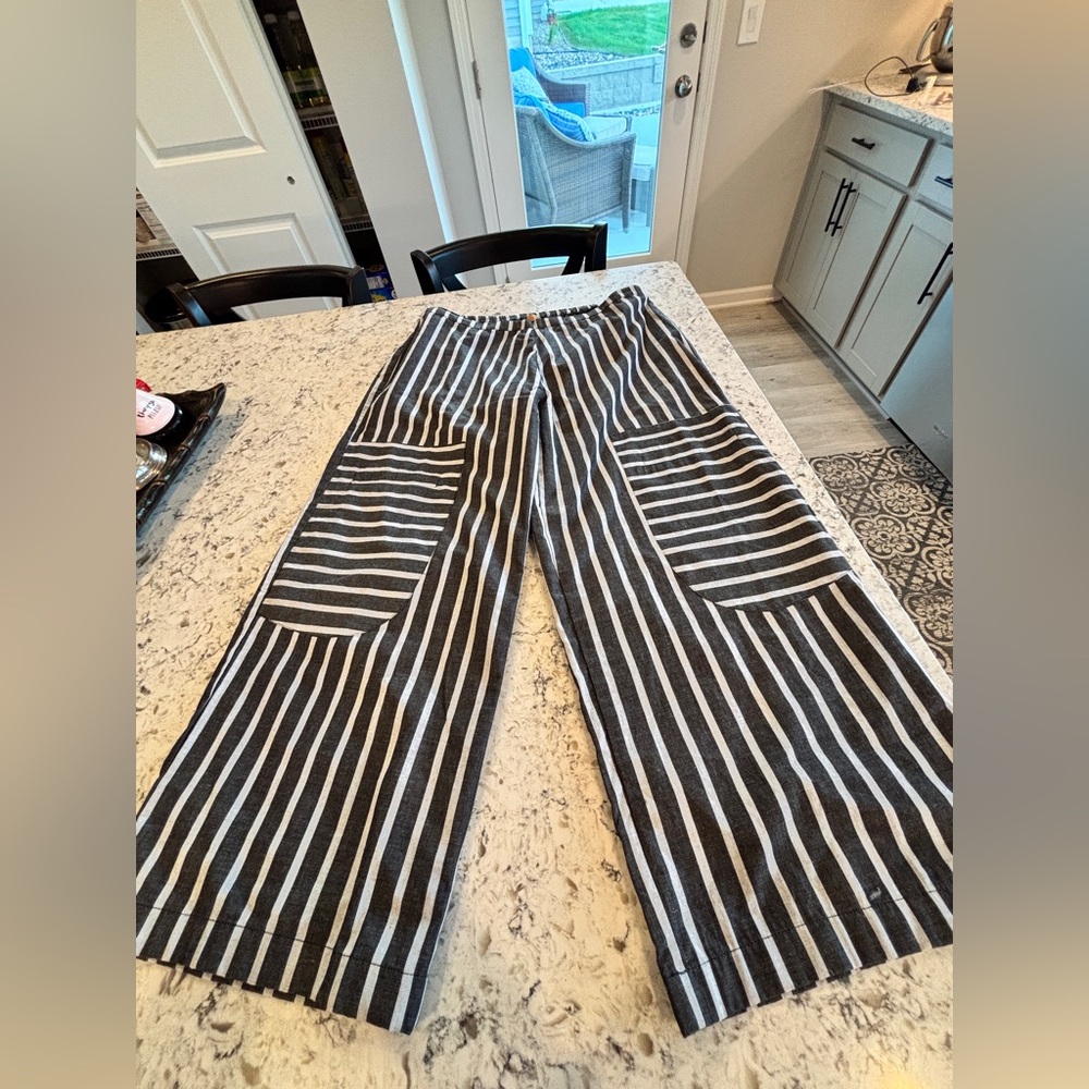 Tulip Striped Wide-Leg Pants Size Large